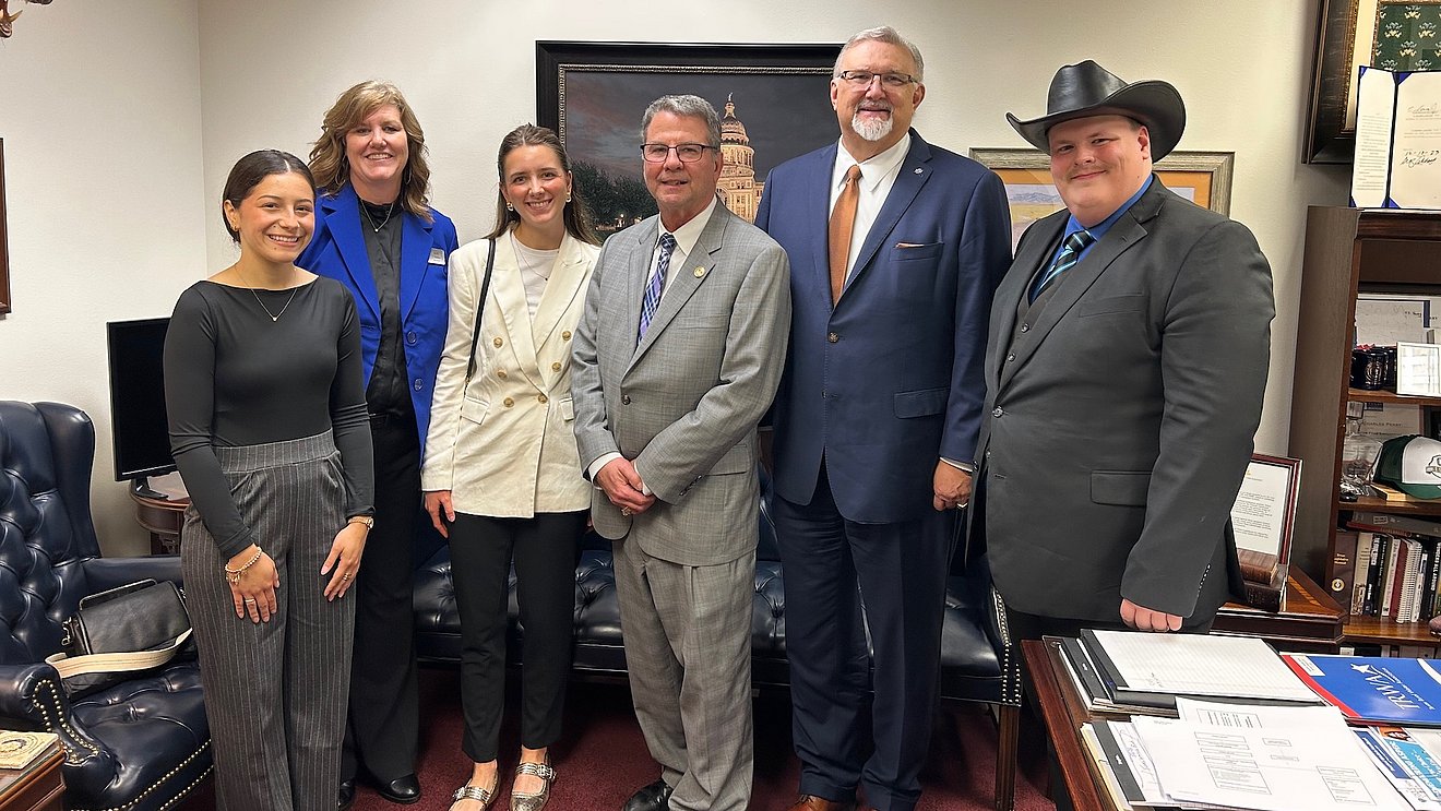 LCU staff and students posing for a photograph with Texas senator Charles Perry