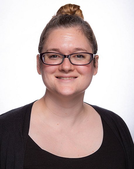 Profile photo of Lacey Thurne