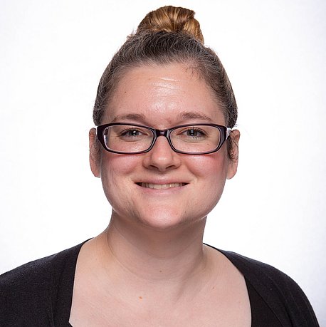 Profile photo of Lacey Thurne