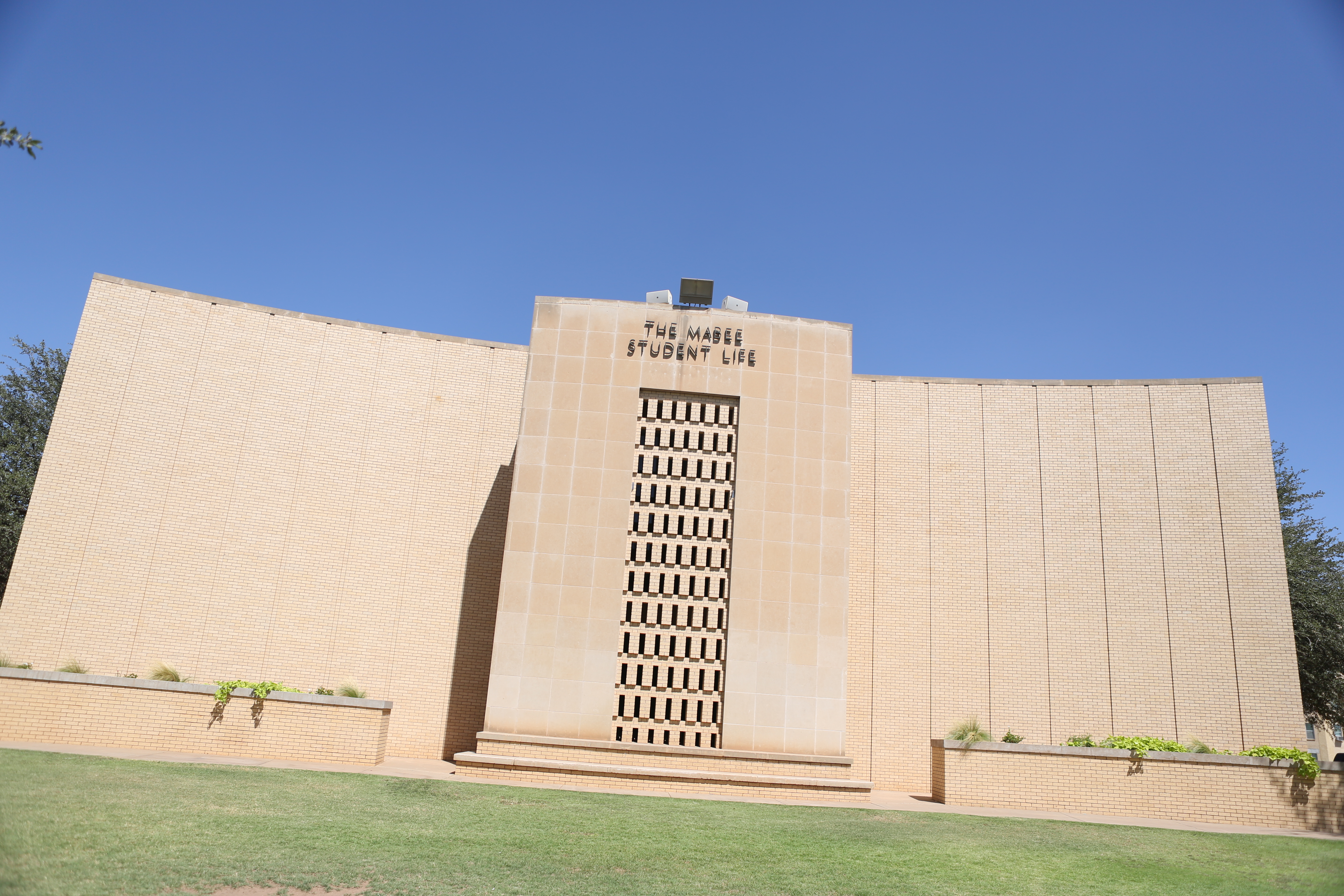 Mabee Student Life Building
